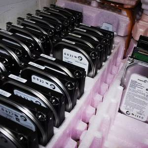 ฮาร์ดดิสก์ WD30EFRX 3TB Red Plus NAS สำหรับเซิร์ฟเวอร์  ความเร็ว 5400RPM ขนาด 3.5 นิ้ว SATA 3.0 6 Gb/s CMR 64MB  มีสินค้าในสต็อก  WD30EFAX - Product Image 6