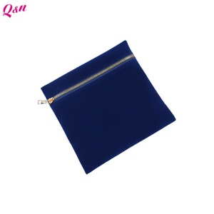 Organizador de productos electrónicos cosméticos de terciopelo personalizado, bolsa con dos cremalleras y logotipo - Product Image 4