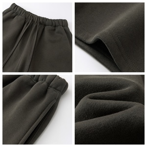Custom Heavyweight Men Shorts Solid Color Drawstring Waist Pocket Design Breathable Knitted Men's Streetwear Short Pants 7732 - Product Image 2