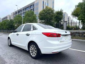 <span class=keywords><strong>Ford</strong></span> <span class=keywords><strong>Focus</strong></span> Usata ad Alto Rapporto Qualità-Prezzo, 5 Posti, Guida a Sinistra, Cambio Automatico, Interni in Pelle Scura, Cerchi R16, Berlina Urbana, Pronta per la Consegna - Product Image 6