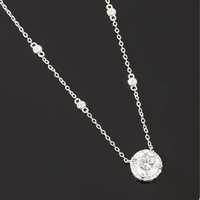 Collier pendentif en argent 925 et moissanite pour les détaillants de bijoux, idéal pour les collections superposées et la recherche d'accessoires de mode