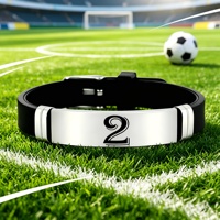 Kreatives Sport-Fußball-Themen Edelstahl-Silikon-Armband Langlebiges Schmuckgeschenk für Fußballfans Freund Souvenir