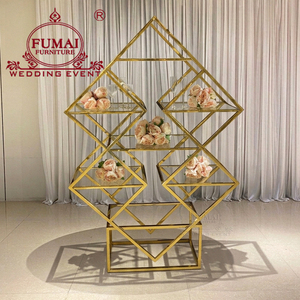 ชั้นวางไวน์กรอบสแตนเลสสีทองสำหรับตกแต่งงานแต่งงาน - Product Image 1