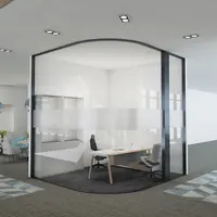 Современный коммерческий интерьер Портативная Алюминиевая закаленная полная высота звукоизолированная стеклянная перегородка для офисной комнаты перегородка с слепой