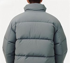 เสื้อแจ็คเก็ตพัฟเฟอร์ไนลอนสำหรับฤดูหนาวแบบยูนิเซ็กซ์  ทรงครอป  หนานุ่ม  ลายปัก  รับผลิตตามสั่ง  ขายส่งสำหรับผู้ชาย  แบบยูนิเซ็กซ์  ซิปแบบบับเบิ้ล - Product Image 2