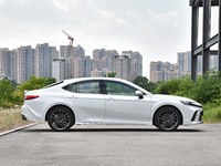 Pour la berline hybride 2.5L automatique 2026 à conduite à gauche avec caméra 360°, neuve, 0 km, éligible à l'exportation