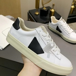 Zapatos de cuero genuino de lujo con cordones, estilo casual con corte en V para hombre, dropshipping. - Product Image 1