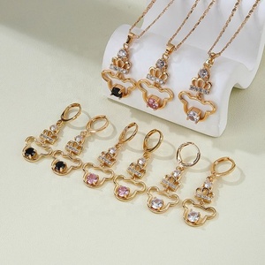 ชุดเครื่องประดับแฟชั่นสำหรับผู้หญิง Hengdian Bisuterias Oro Joyeria ชุบทอง 18K ประดับเพชรซิร์คอน ต่างหูและสร้อยคอ - Product Image 3