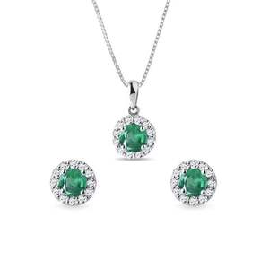 طقم مجوهرات كلاسيكي من UM مطلي بالذهب الوردي عيار 14 قيراط مع قلادة وأقراط من الزركون المكعب على شكل كمثرى - Product Image 5