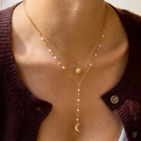 Collier en acier inoxydable plaqué or 18 carats avec perles acryliques classiques, zircon et lune martelée, double couche en Y