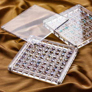 Boîte de rangement magnétique en acrylique haute transparence pour strass et breloques, idéale pour l'organisation de la décoration d'ongles tendance - Product Image 1