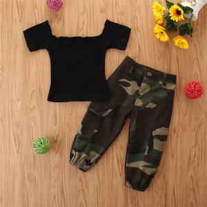 Mysweeby - Conjuntos de Ropa para Niñas Pequeñas, Camiseta de Manga Corta con Hombros Descubiertos y Pantalones de Camuflaje, 2 Piezas - Product Image 3