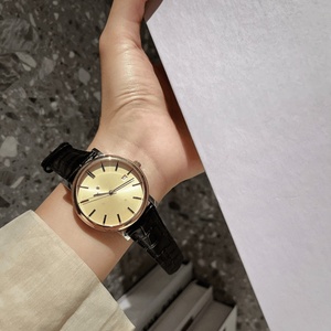 Reloj de Lujo para Pareja de Alta Calidad, Movimiento de Cuarzo, Correa de Cuero de Cocodrilo, Espejo de Zafiro Curvo, Resistente al Agua para Uso Diario - Product Image 5