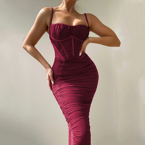 Gonna lunga a pieghe con bretelle Sexy da donna americana 2025 nuova moda elegante abito <span class=keywords><strong>stretto</strong></span> senza schienale per l'estate Casual - Product Image 2