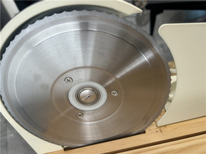 เครื่องหั่นเบเกิลแบบพับได้ ดีไซน์มินิมอล ทำจากไม้ สำหรับครัวสมัยใหม่ - Product Image 6