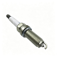 Bougie d'allumage 22401-ED815 Référence croisée LZKAR6AP-11 Compatible avec le moteur Nissan HR16DE Tiida Sylphy Livina Qashqai Allumage