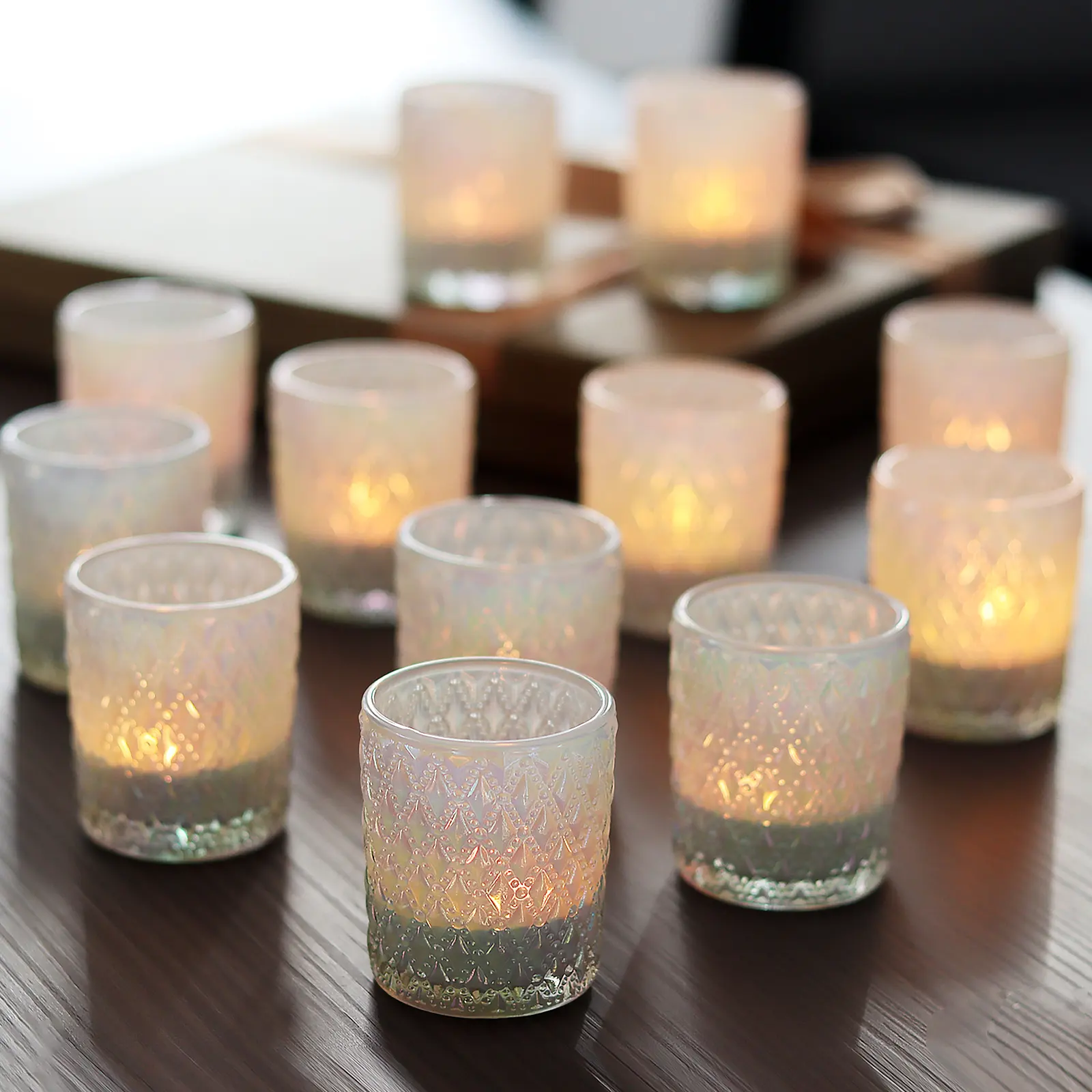 Individuelles 12-teiliges leeres Kerzenglas Teelichthalter Großaufsatz dekorativer geprägter Teelichthalter für Hochzeit