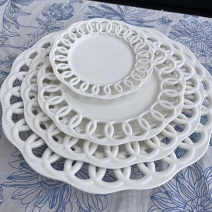 Ensemble d'assiettes à dîner en <span class=keywords><strong>porcelaine</strong></span> blanche européenne de 6/8/10/12 pouces <span class=keywords><strong>Assiette</strong></span> décorative <span class=keywords><strong>creuse</strong></span> pour événement de mariage - Product Image 3