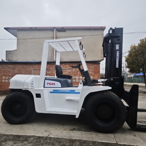 Original TCM FD100 Used 10 Ton Diesel <b>Forklift</b> with Isuzu 6BG1T Engine - Product Image 2