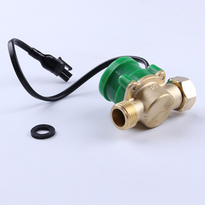 Interrupteur de débit intelligent HT200 200W en laiton 1,6 Mpa IP24 à activation par capteur pour systèmes d'eau - Product Image 4