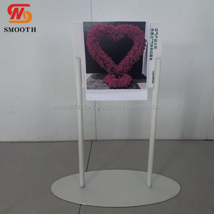 Soporte de Metal Blanco Personalizado para Letreros de Bienvenida de Boda, Soporte de Fondo de Metal Liso para Decoración de Eventos y Fiestas - Product Image 1