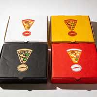 Boîtes à pizza jetables biodégradables personnalisées avec design sur mesure, pelliculage mat et gaufrage, emballage alimentaire sûr