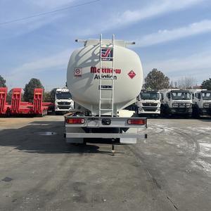 Camión Cisterna Howo 371HP 20m Diésel/Gasolina 8x4 con Transmisión Manual para Exportación a Asia Central/África - Combustible Móvil - Product Image 2