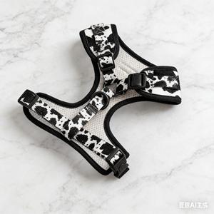 Harnais pour chien OEM, réglable, doux, ensemble de harnais et de laisse pour chien, impression personnalisée de luxe, motif vache - Product Image 3