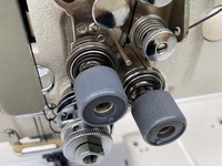 Modèle de machine à coudre spéciale RN-6620D3 pour sièges de voiture à plateau plat en tissu épais, machine à coudre à double aiguille robuste pour cuir PVC