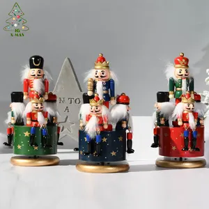 KG XMAS Bán Sỉ Noel Navidad Cascanueces Hộp Nhạc Xoay Tranh 23Cm 9Inch Thiết Kế Mới Đồ Thủ Công Giáng Sinh Hạt Dẻ Bằng Gỗ