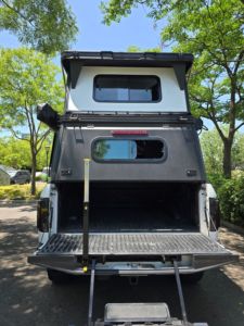 Tenda da Tetto Espandibile Leggera in Alluminio Stile Moderno per Camper, 2 Posti, per Cassone del Pickup, Fuoristrada, Caravan 4x4 - Product Image 3