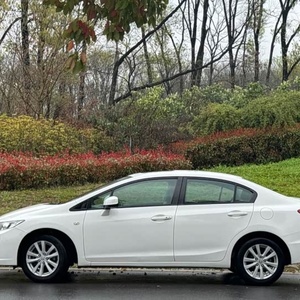 Venta al por Mayor de Vehículos Honda Civic 1.8L Auto Edición Lujo 2016, Volante a la Izquierda, en Buen Estado, Originales, de <span class=keywords><strong>Segunda</strong></span> <span class=keywords><strong>Mano</strong></span> - Product Image 3