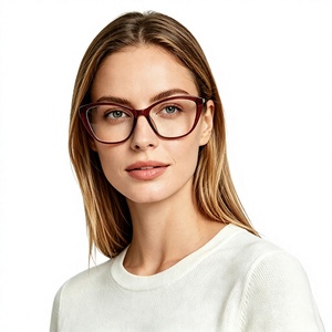 Montures de lunettes œil-de-chat tendance à monture complète pour unisexe, élégantes, en TR, pour lunettes optiques, motif uni, adaptées à toutes les formes de visage, chic et transparentes - Product Image 1