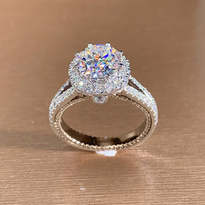 Anello con cornice rotonda per donna, accessorio per dita semplice e alla moda da indossare tutti i giorni - Product Image 1