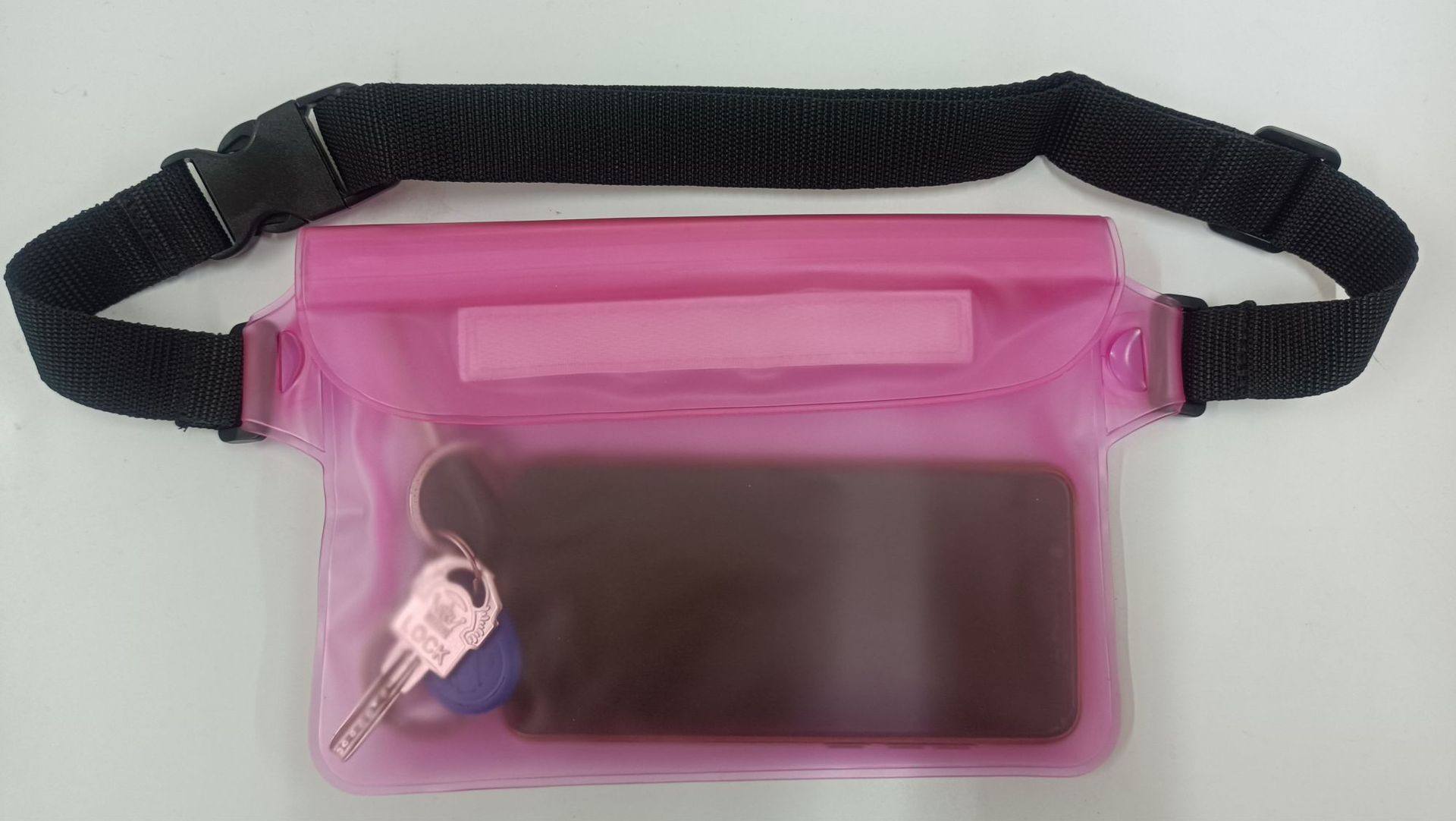 สีชมพูโปร่งแสง