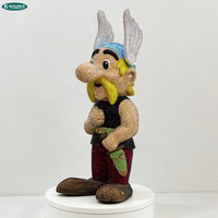 Sculpture de guerrier Asterix en cristal de luxe, statue de dessin animé en fibre de verre pour la décoration de la maison et des hôtels