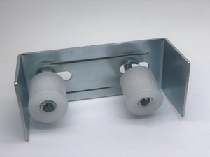 Cửa trượt con lăn nylon với khung hình chữ L và bu lông điều chỉnh cổng trượt phần cứng cổng trượt - Product Image 5