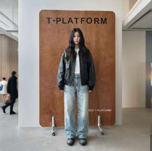 Jean long ample en denim décontracté pour femme, style rétro américain, motif moustaches de chat, coupe trapèze, taille moyenne, uni, collection Printemps-Été - Product Image 1