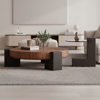 Table basse ronde en bois massif avec pieds noirs en bloc, table d'appoint en verre trempé, design sculptural, profil bas, vente en gros
