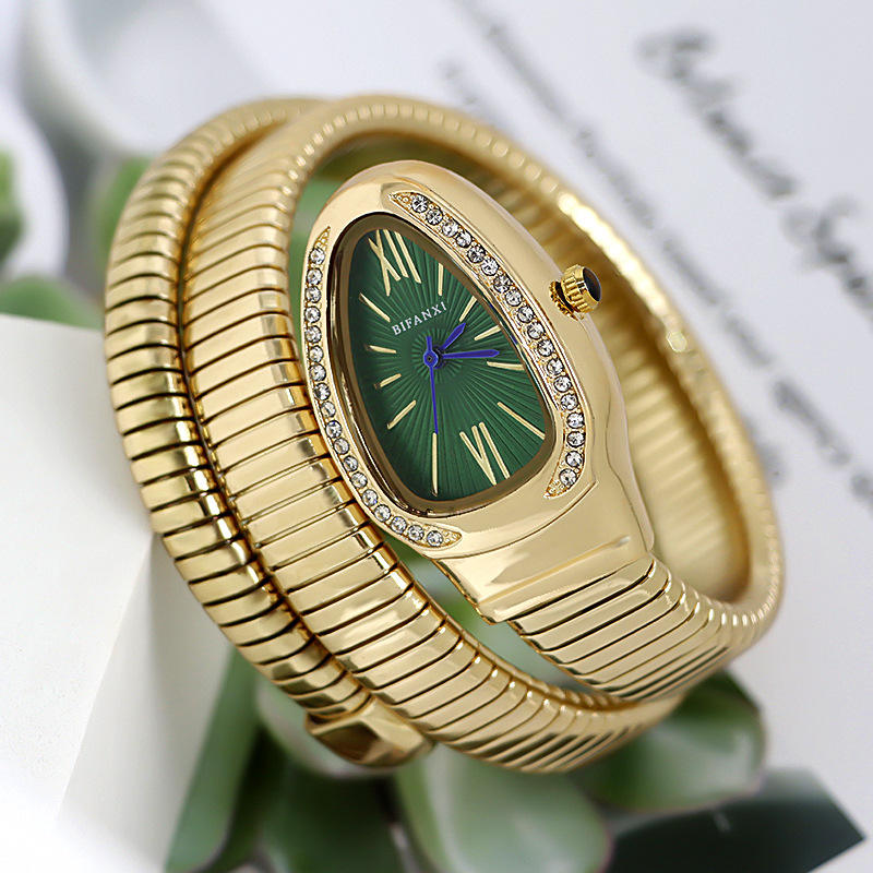 Cassa in oro-quadrante verde