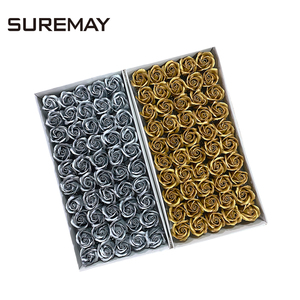 Offerta Speciale: <span class=keywords><strong>Bouquet</strong></span> di Fiori Artificiali da 5cm per Matrimoni, Decorazioni per San Valentino e Natale, Scatole Regalo con Rose di Sapone a 3 Strati Oro e <span class=keywords><strong>Argento</strong></span> - Product Image 1