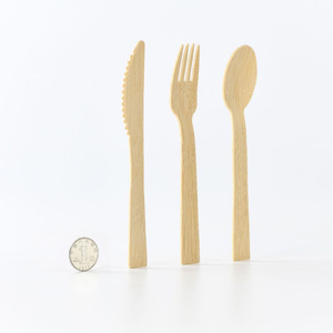 Juego de Cubiertos Desechables de Bambú Saint, Cuchillo, Tenedor y Cuchara de Bambú de Color Natural para Acampar, Hacer Picnic y Uso al Aire Libre - Product Image 1
