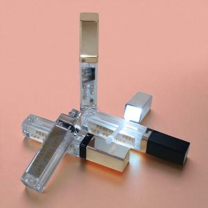 Brillant à lèvres en gros avec lumière led et miroir - Product Image 6