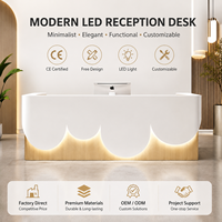 Comptoir d'accueil incurvé haut de gamme avec LED, logo personnalisé, taille sur mesure, pour salon de beauté, magasin de vêtements, hall d'accueil de bureau