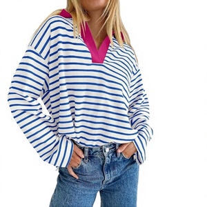 Sweat-shirt décontracté ample à col en V rayé respirant et écologique pour femme, avec appliqué tissé, collection automne-hiver - Product Image 3