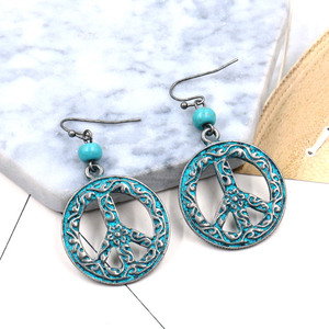 Boucles d'oreilles pendantes en alliage avec signe de paix vintage pour femmes, plaqué bronze antique avec patine turquoise, style bohème, bijoux tendance - Product Image 3