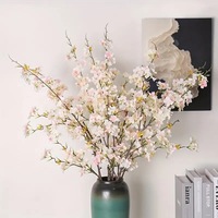 Long tissu de soie simulé à 4 volets fleurs de cerisier fleurs artificielles ornements de mariage chemins de guidage d'arche