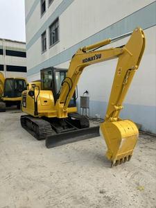 Excavadora sobre orugas Komatsu PC56 usada a la venta, maquinaria excavadora de construcción de movimiento de tierras con accesorios de cubo de motor central - Product Image 3