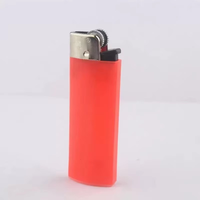 Briquet Clipper de l'usine Jiaxin, vente en gros, avec élégant allumeur plat, roue à silex espagnole jetable et corps en nylon rechargeable de couleur unie