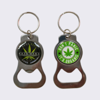 Porte-clés en métal en acier inoxydable écologique personnalisable en gros pour sublimation de bière, logo de voiture, étiquettes 3D, ouvre-bouteille personnalisé